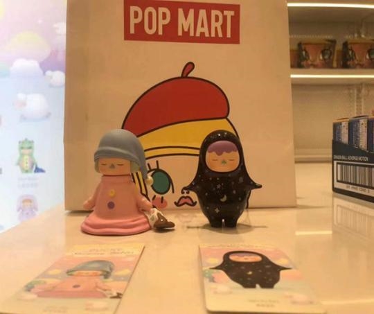 毕奇的睡眠精灵系列,右一为黑夜精灵。澎湃新闻记者喻琰摄